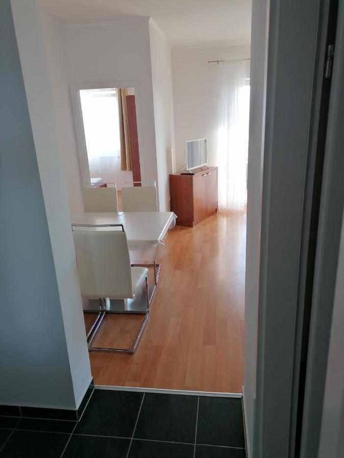 Apartments Dinko Duće Esterno foto