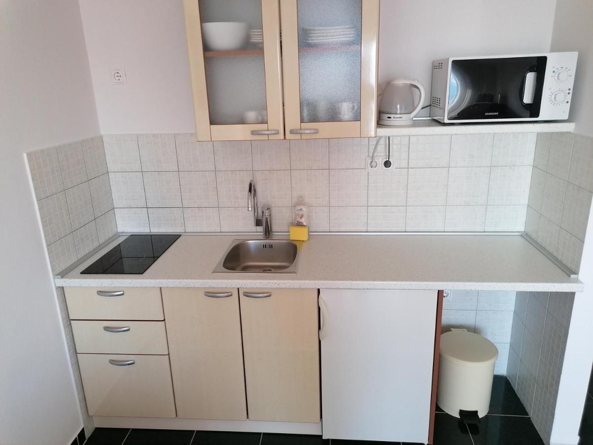 Apartments Dinko Duće Esterno foto