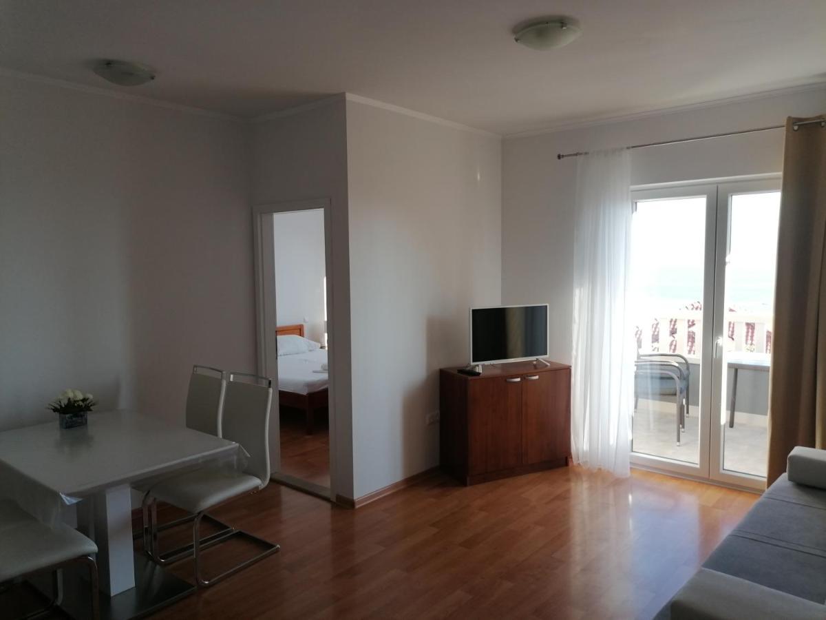 Apartments Dinko Duće Esterno foto