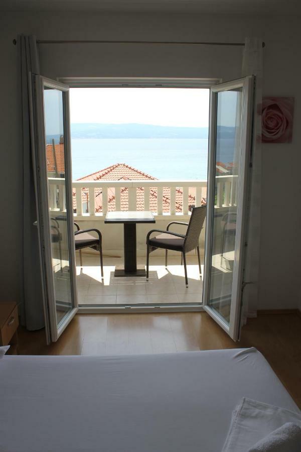 Apartments Dinko Duće Esterno foto